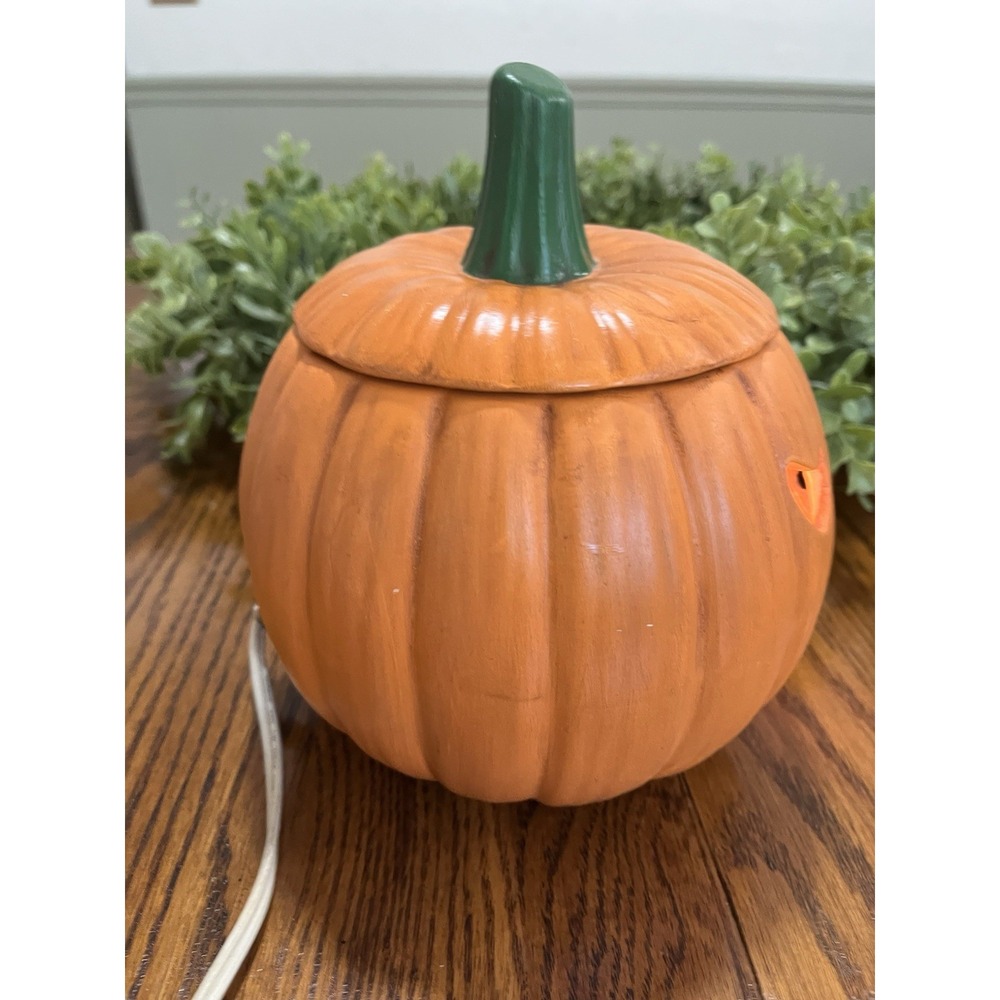 Vintage 70s Ceramic Light Up Orange Halloween Pumpkin Jack-o'-lantern Lid - Picture 3 of 9